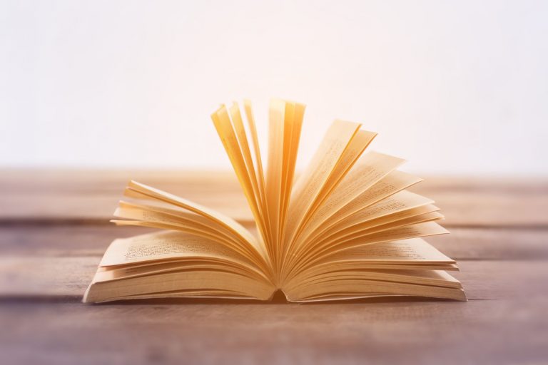 Bodenlampen Für Einen Privaten Moment Mit Ihren Buch (Und Gedanken!)